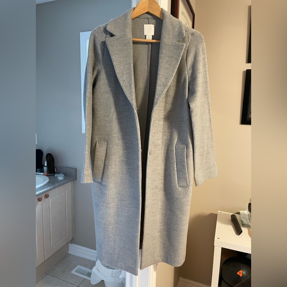 H&M Classic Gray overcoat